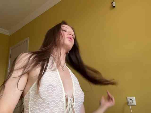 Milka_Crystal webcam