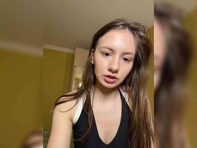 Milka_Crystal webcam