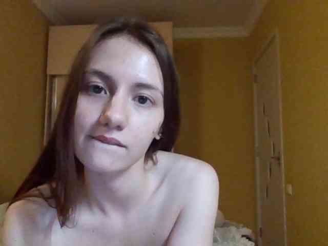 MilkaCrystal01 webcam