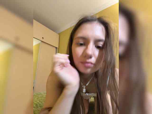 Milka_Crystal webcam