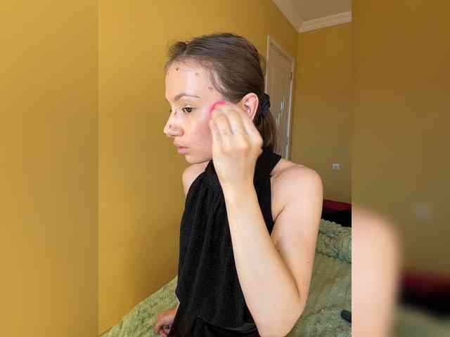 Milka_Crystal webcam