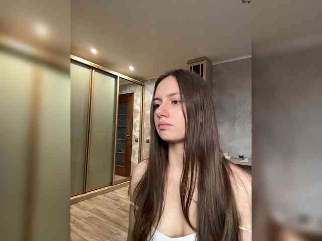 Milka_Crystal webcam