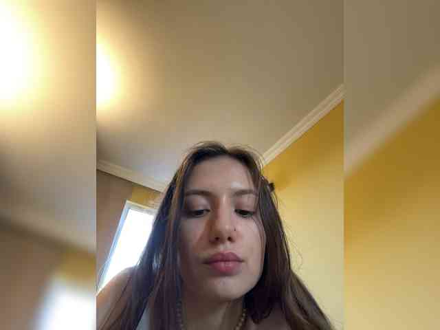 Milka_Crystal webcam