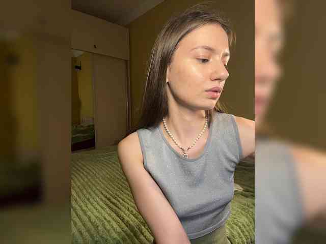 Milka_Crystal webcam