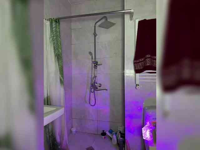 Milka_Crystal webcam