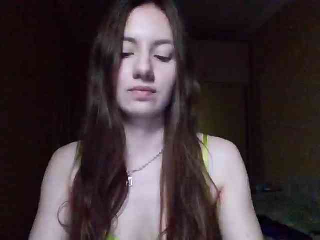 MilkaCrystal01 webcam