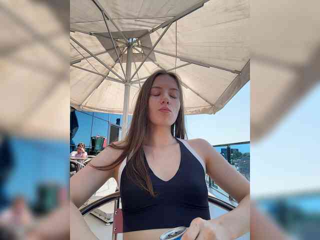 Milka_Crystal webcam