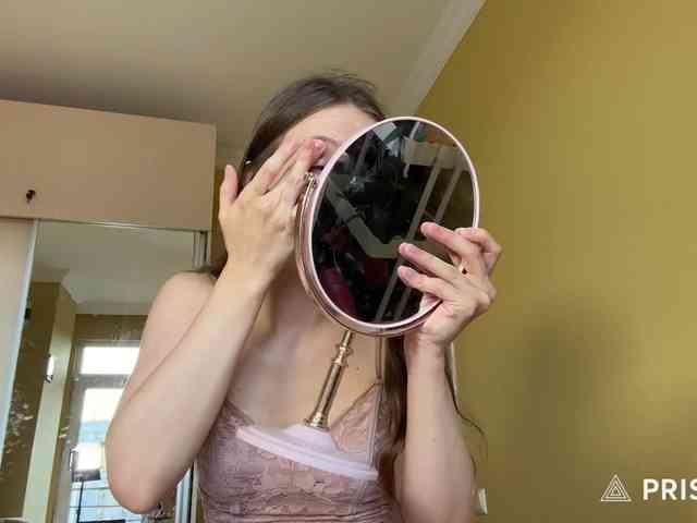 Milka_Crystal webcam