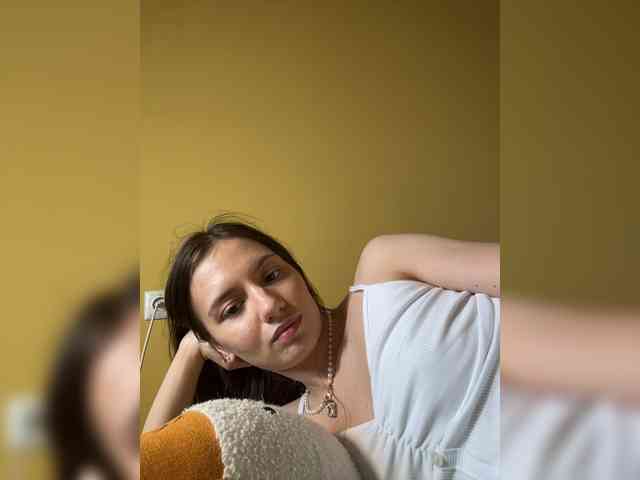 Milka_Crystal webcam