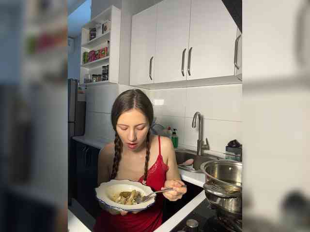 Milka_Crystal webcam