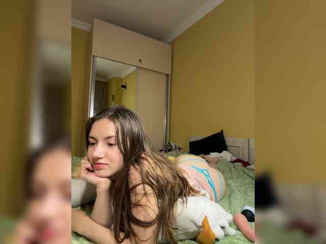 Milka_Crystal webcam