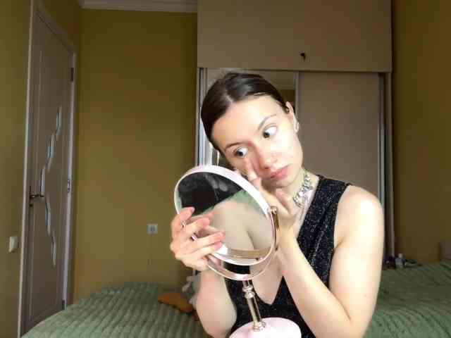Milka_Crystal webcam