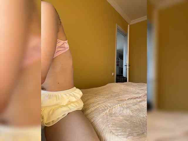 Milka_Crystal webcam