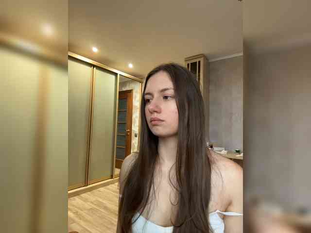 Milka_Crystal webcam