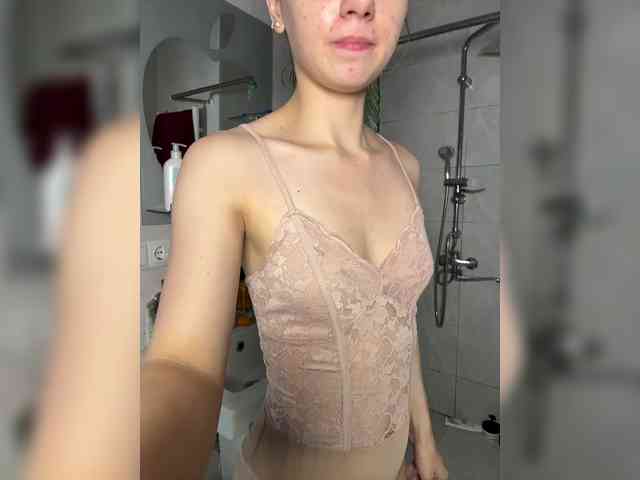 Milka_Crystal webcam