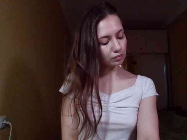 MilkaCrystal01 webcam