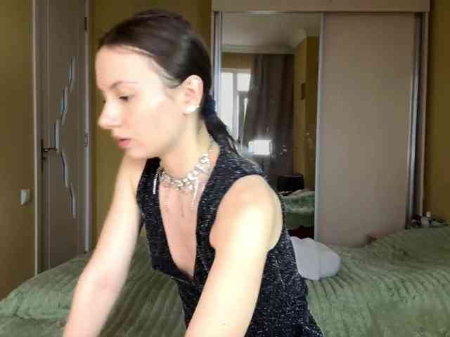 Milka_Crystal webcam