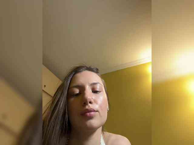 Milka_Crystal webcam