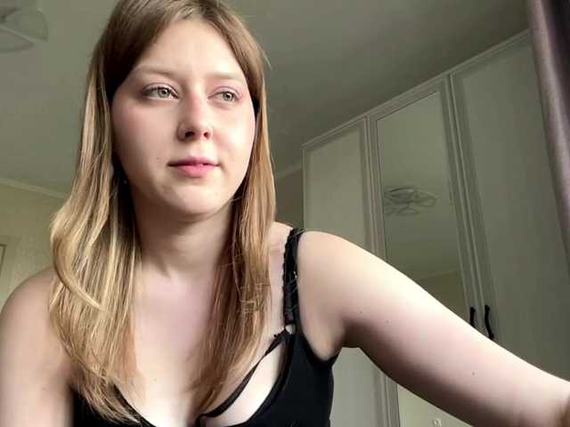 AmparoWisley live cam on BongaCams