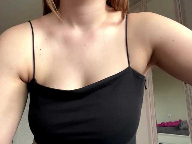 AmparoWisley live cam on BongaCams