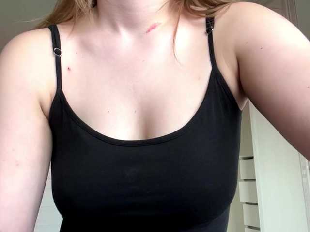 AmparoWisley webcam