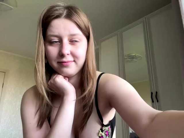 AmparoWisley live cam on BongaCams