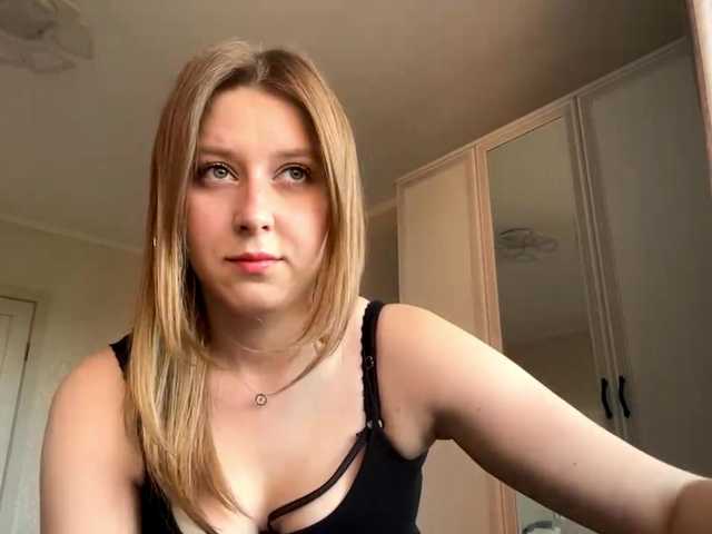 AmparoWisley live cam on BongaCams