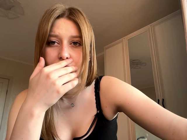 AmparoWisley live cam on BongaCams
