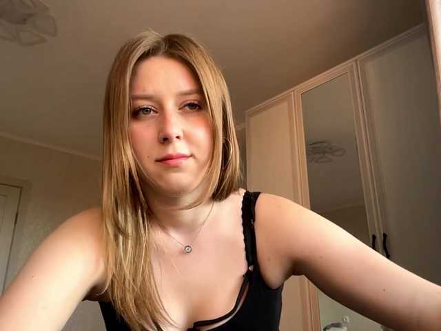 AmparoWisley live cam on BongaCams