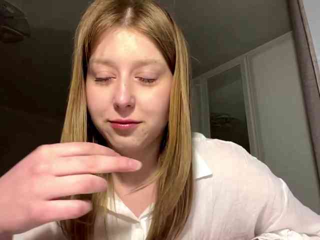 AmparoWisley webcam