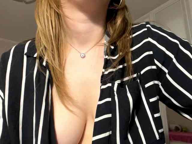 AmparoWisley webcam