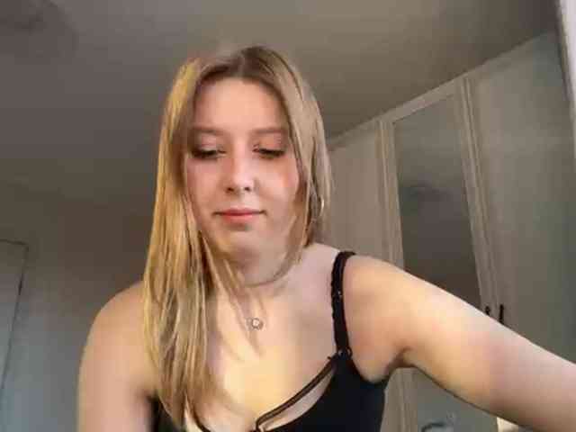 AmparoWisley webcam