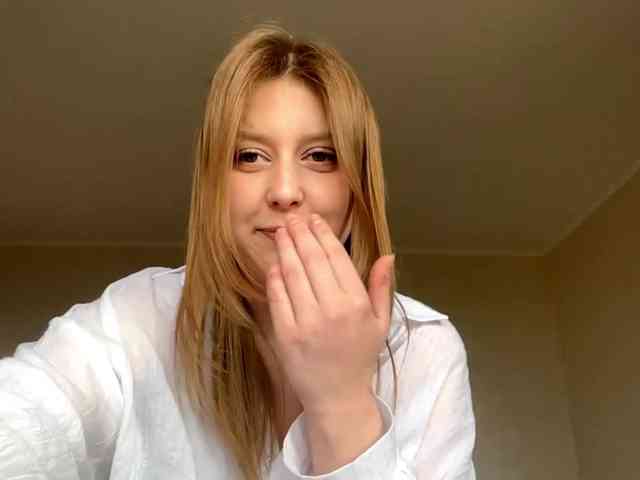 AmparoWisley webcam