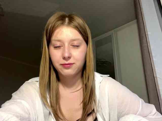 AmparoWisley webcam