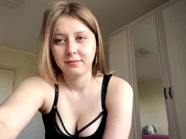 AmparoWisley webcam