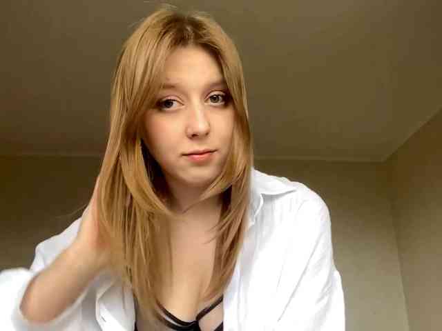 AmparoWisley webcam