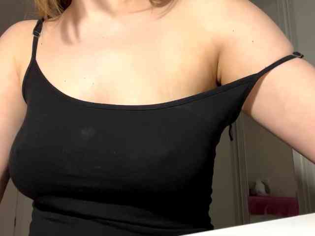 AmparoWisley webcam