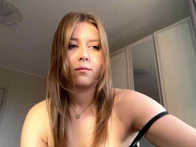 AmparoWisley webcam