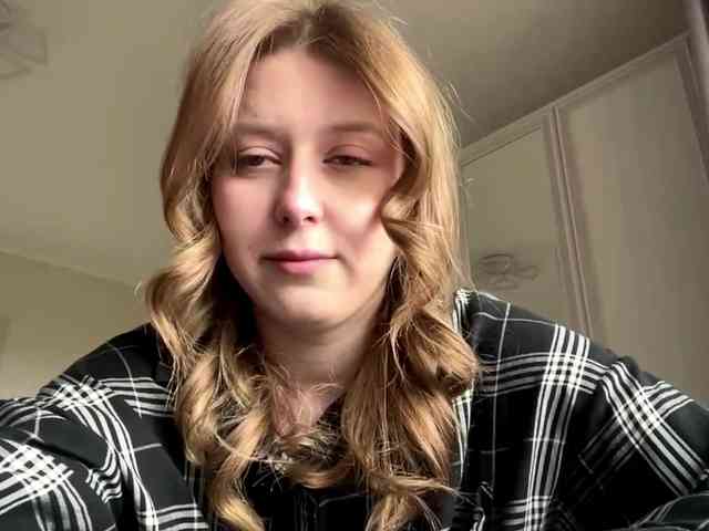 AmparoWisley webcam