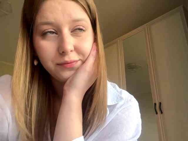 AmparoWisley webcam