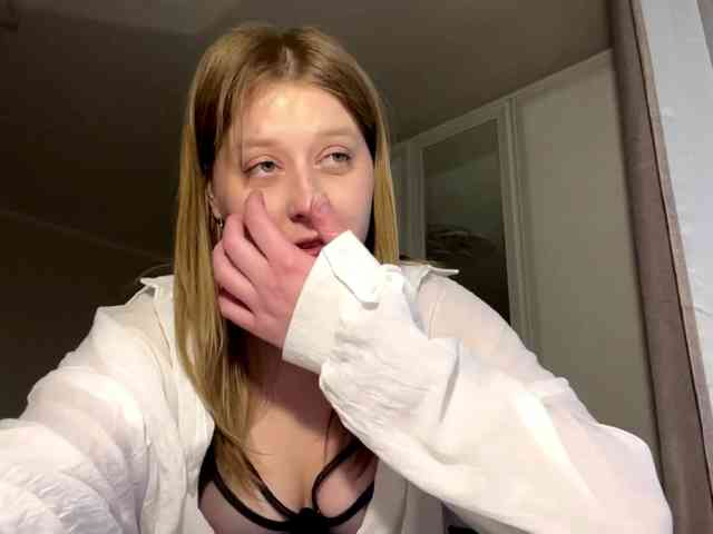 AmparoWisley webcam