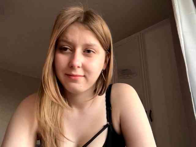AmparoWisley webcam