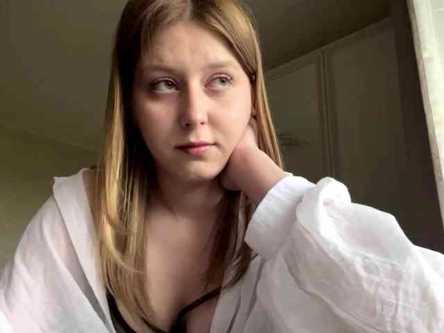 AmparoWisley webcam