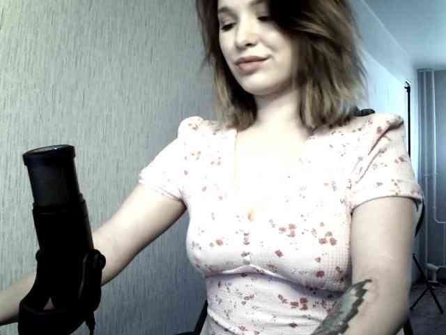 MilikaD webcam