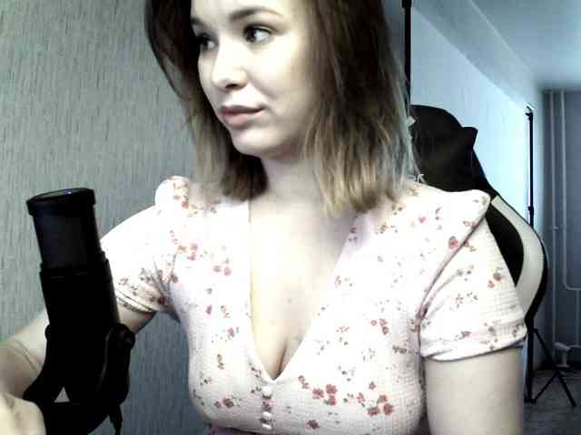 MilikaD webcam