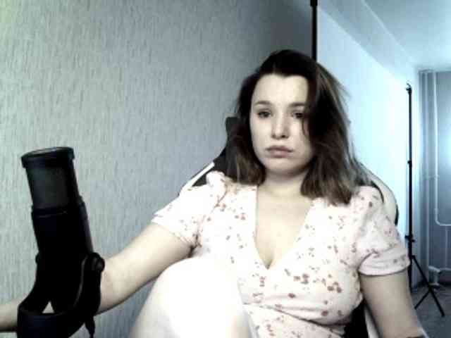 MilikaD webcam