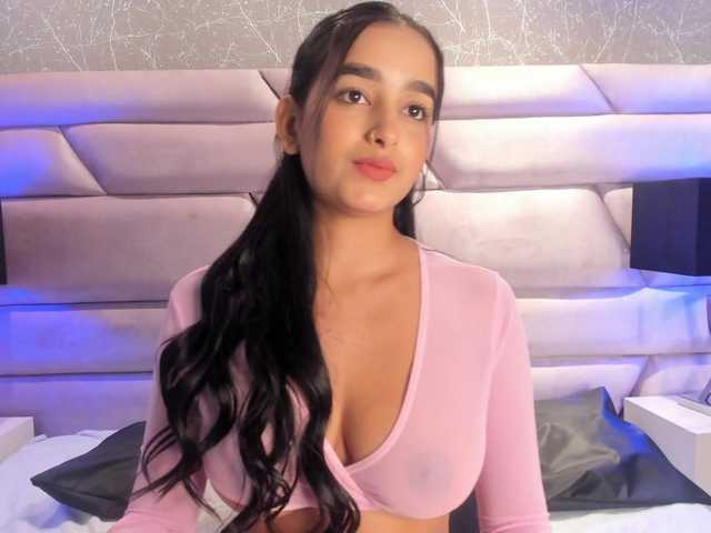 VanesaGuzman live cam on BongaCams