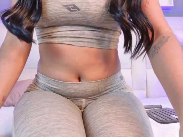 VanesaGuzman live cam on BongaCams