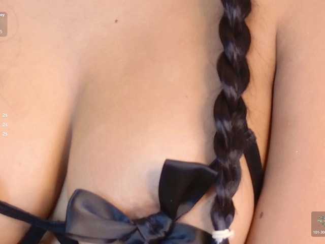 VanesaGuzman live cam on BongaCams