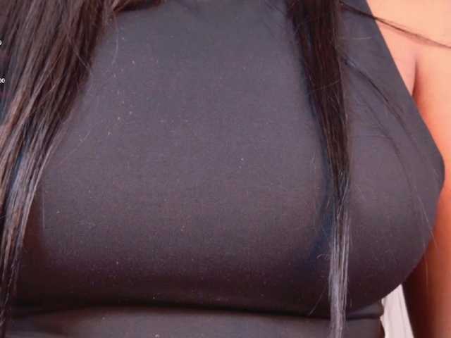 VanesaGuzman live cam on BongaCams